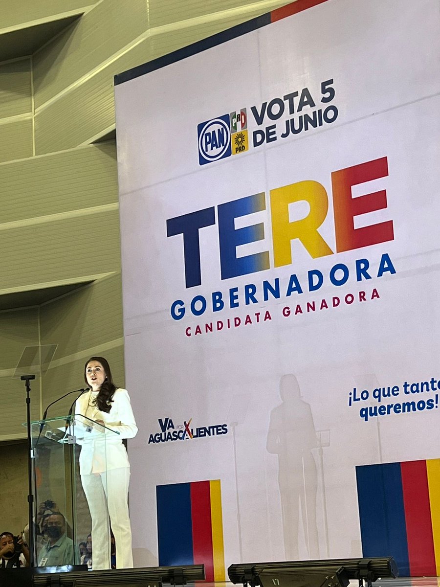 Christianvonroe's tweet photo. Me encuentro en el arranque de campaña de @TereJimenezE a la gobernatura de Aguascalientes.
Con propuestas como regresar las estancias infantiles, mejorar la conectividad del estado e impulsar el turismo, estoy seguro de que su gobierno será un éxito. #LoQueQueremos. https://t.co/a8lmTObHv4