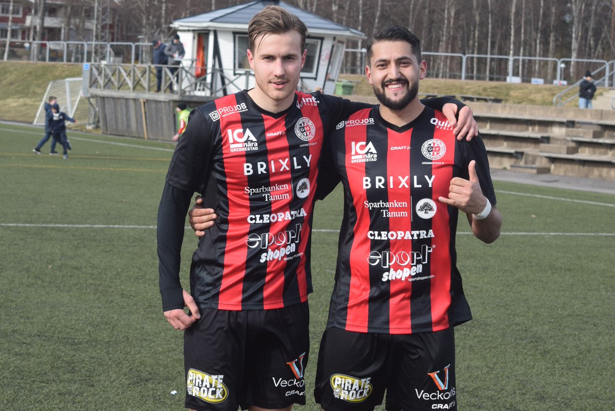 Sent segermål när Grebbestad vände och vann
Läs mer: grebbestadsif.se/nyhet.asp?nyhe…
<a href="/grebbestadsif/">Grebbestads IF</a> <a href="/gauthiod/">IK Gauthiod</a>