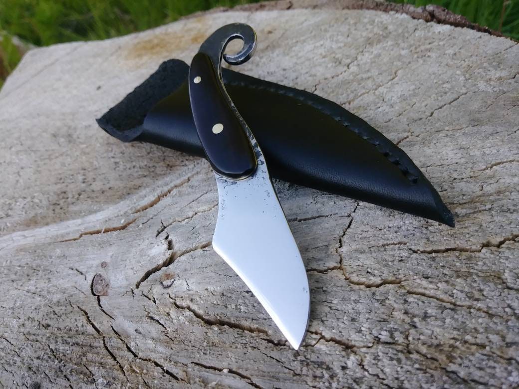 Now available, Unique small companion knife etsy.me/3LxWc44 #forgedknife #highcarbon #generalpurpose #carbonsteel #exoticwood #blackwood #pocketknife #gift #letteropener #Goathammerforge