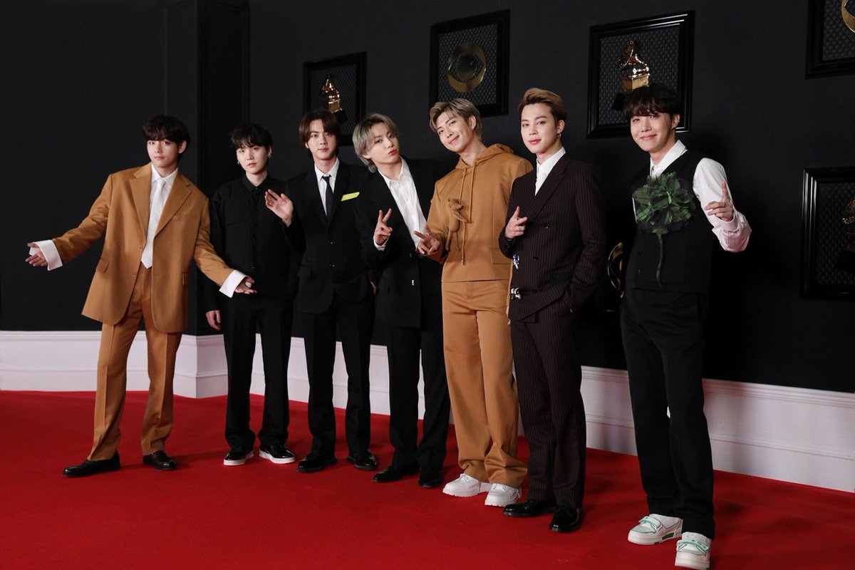 PurplewingsMm's tweet photo. BTS BTS BTS 
Can��t wait to see you at #GRAMMYs #BTS https://t.co/wTlPwq0JCp