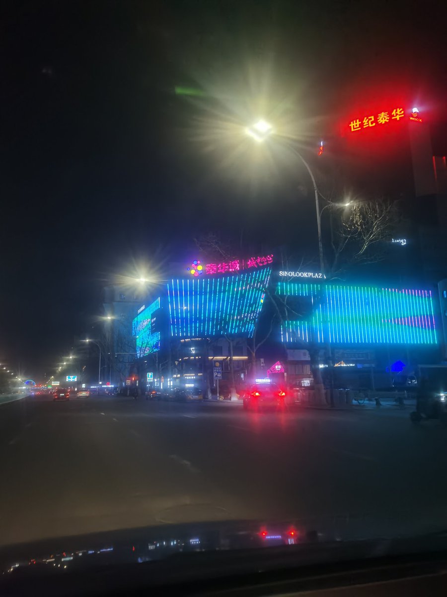 SDdannan's tweet photo. 好久没来潍坊了，赶上疫情需要出差，经过潍坊提前过来找几个老朋友（夫妻）叙叙旧，确实圈子内的比推特上那些所谓门槛幌子靠谱的多。服务老朋友的同时又介绍了新朋友，最荣幸的是沟通快，索性直接开车就来了。奔赴战场，同时开战，再次开启五人大战。 https://t.co/iEBNb4MWed