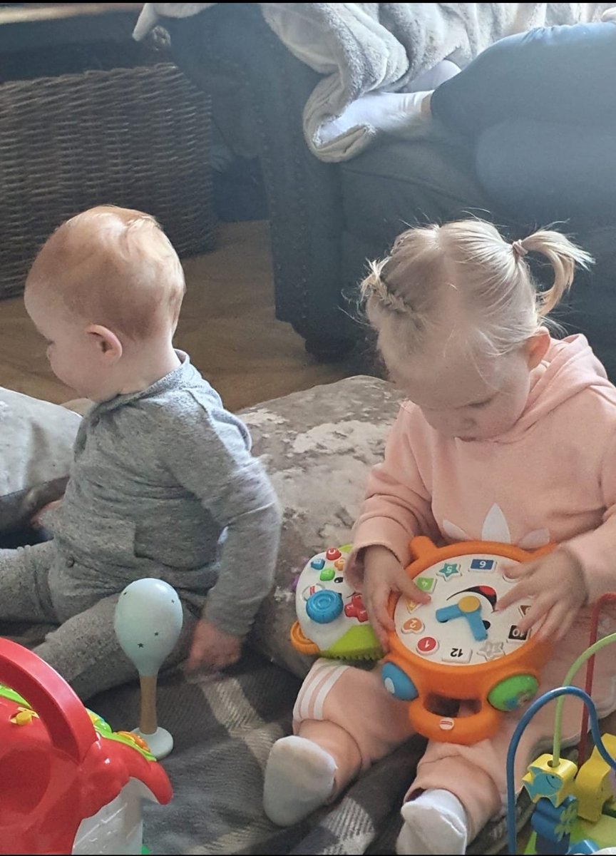 RamsayAmanda's tweet photo. Busy afternoon #grandchild#love😍🥰😍🥰 https://t.co/cg77FulDnl