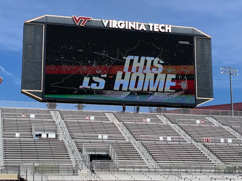 BallCoach34's tweet photo. Great time at VA Tech with a few Cardinals &amp; Coach Simpson yesterday. Scrimmage &amp; drill segement of practice  was outstanding! @CoachPryVT is packing the lunch pail full of hard work for the Hokies 🔥🎯🏈💯 https://t.co/3u4SJ7JjDm