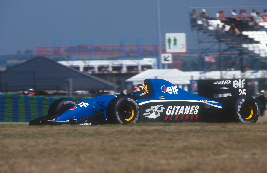 LegendarysF1's tweet photo. Thierry Boutsen, Ligier JS35B - Lamborghini 3512, 3.5 V12. GP Magny-Cours 1991. 

#F1 📸 IMAGO / LAT Photographic. https://t.co/EyKEwqL7S8
