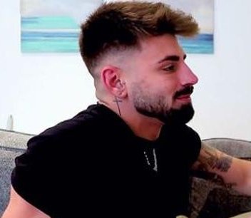 TarantinoToriya's tweet photo. #Secret3A
#Secret1A
#BailaConmigo4a
Última hora del embarazo de Lucía .
Isaac el lobo estalla después del anuncio del embarazo de Lucía.
Video 🤯👇👇
https://t.co/0Z05FOo6RG https://t.co/9eCeR89IkZ