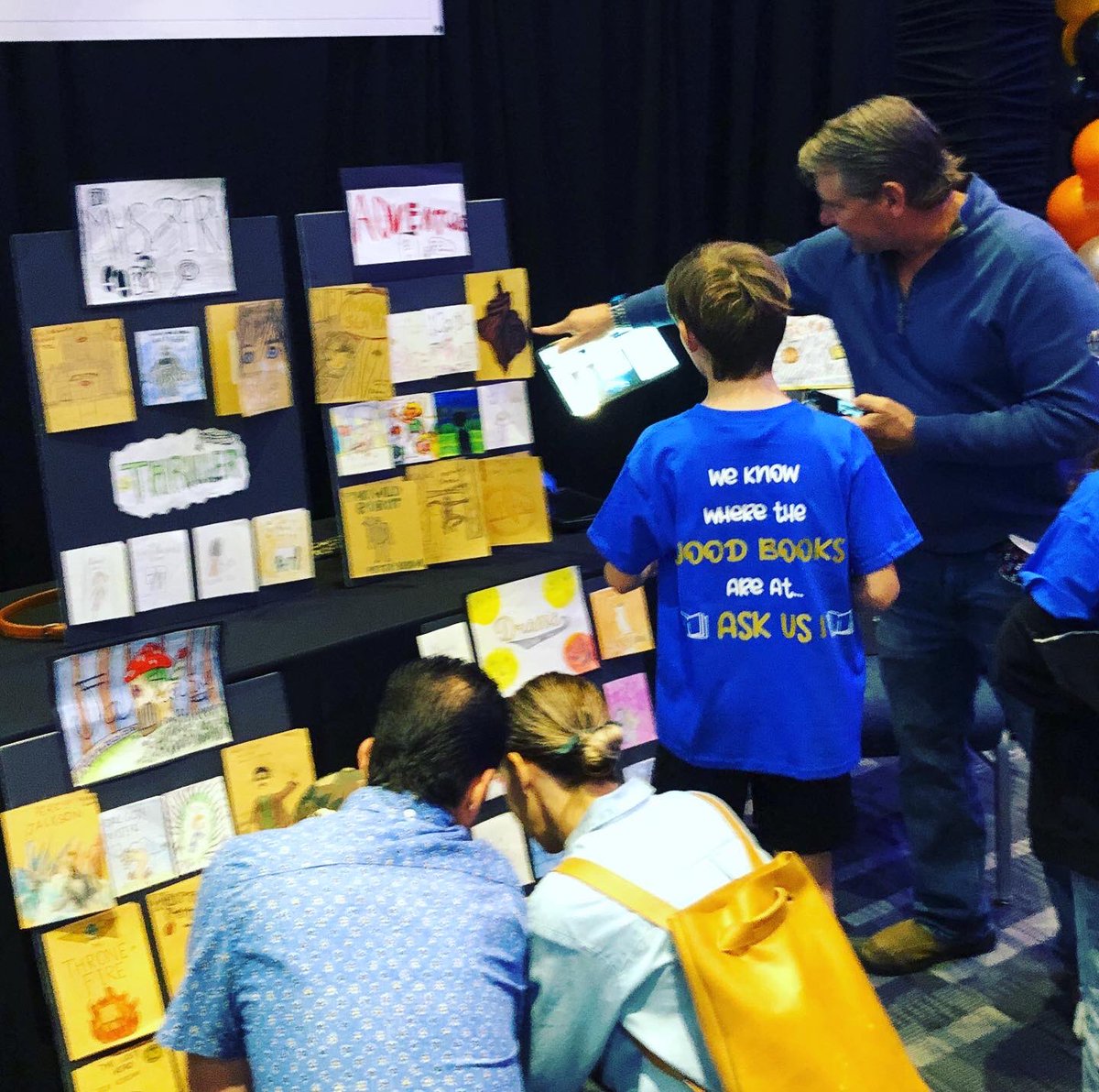 MsHarrisLearns2's tweet photo. So proud of our fourth and sixth graders for representing @Sunset_Lane_FSD at the #FSDFest yesterday!! They shared all about their digital book reviews based on genre! #SunsetLaneShines #FSDLearns https://t.co/nDuH3d1Ckc