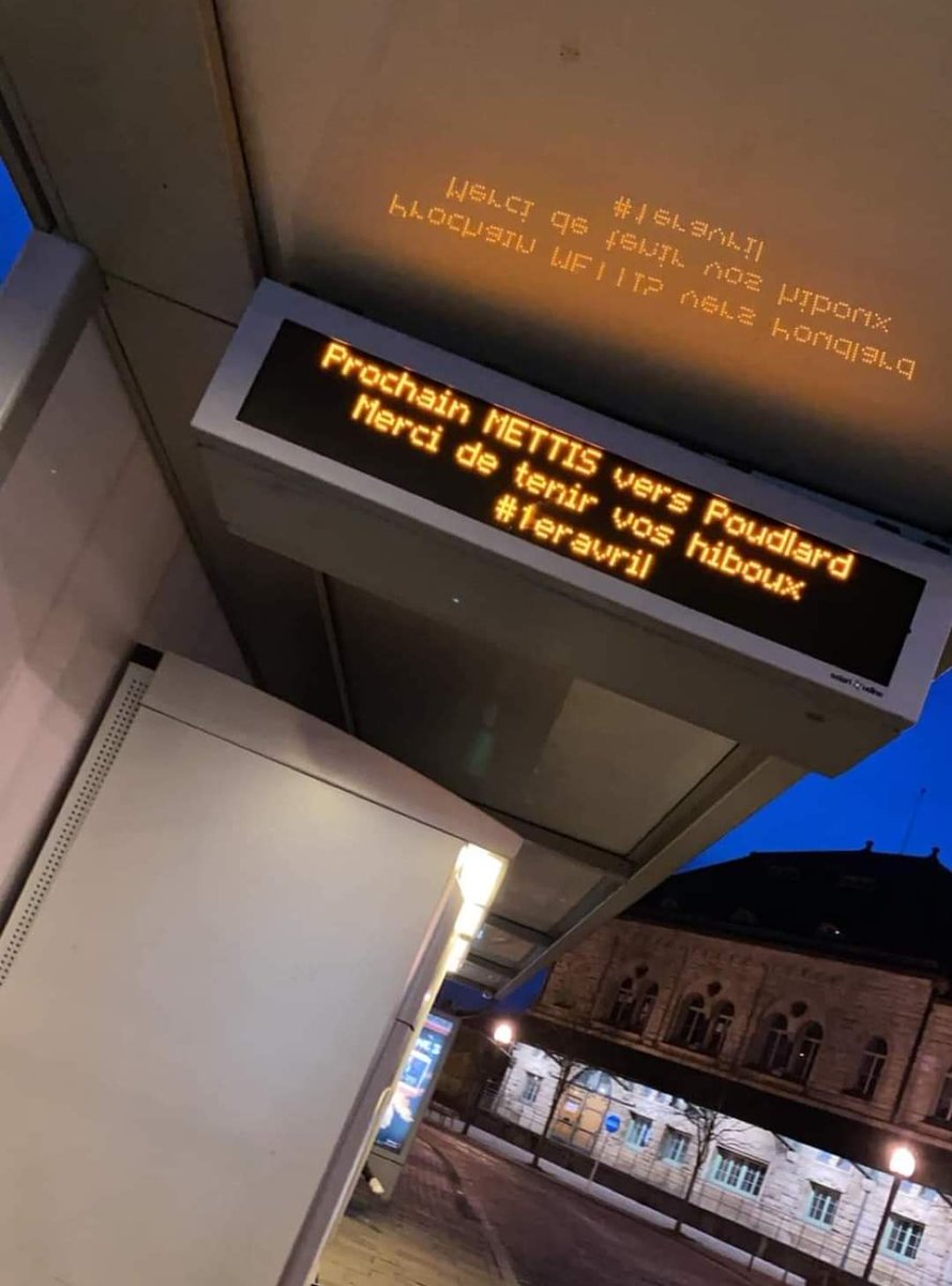 UHP's tweet photo. #HumourPotterien : Le réseau @LEMET57 de Metz a fait prévue de beaucoup d'humour pour ce #1erAvril ! 

[📸 : Le groupe Facebook "Amis qui aiment la Ville de Metz"] https://t.co/OXuYOMIaa2