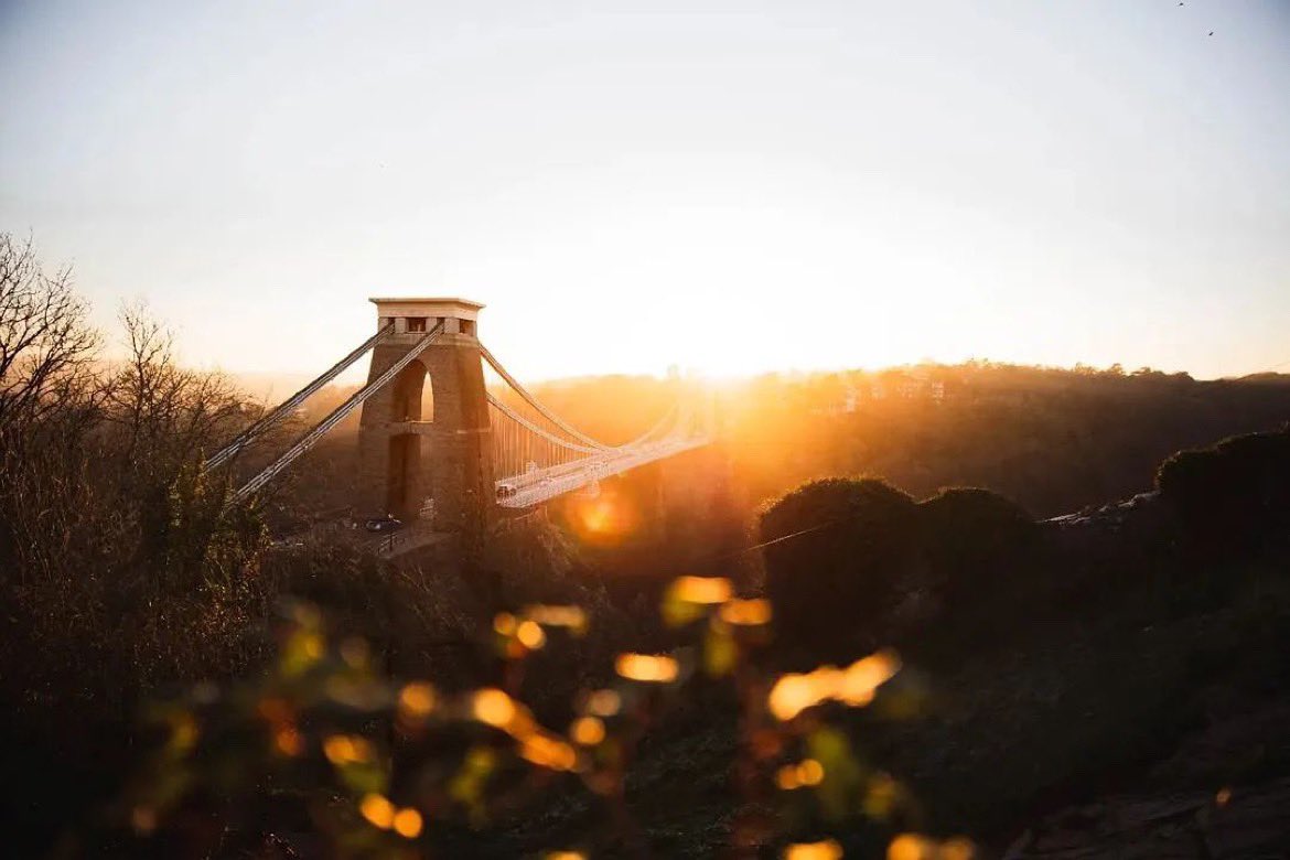 CliftonVillage's tweet photo. The most perfect end to this weekend!
Thank you @cheam_jhun_yew for this incredible shot 📸 
#discoverclifton #cliftonvillage #cliftonbid #visitclifton #supportclifton #shopcliftonvillage #visitbristol #cliftonsuspensionbridge #sunshine #bristol #bristolblogger #lovebristol https://t.co/xAbJLSVwgi