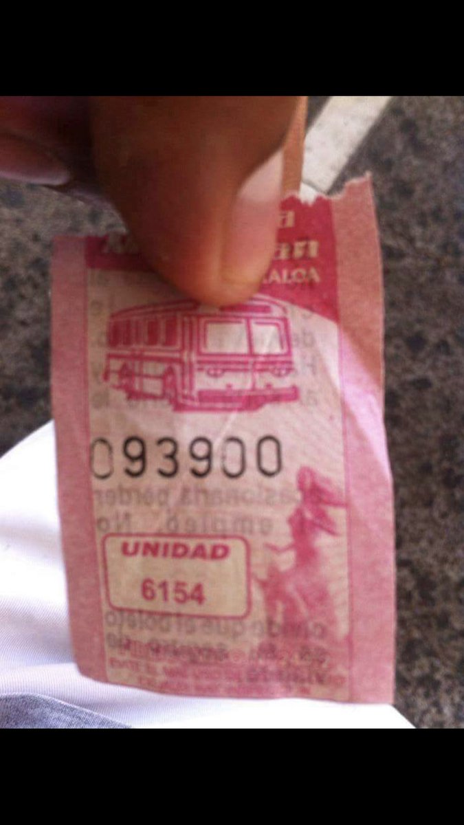 Gabigatwitt's tweet photo. ¿Será que sólo los #tolucos sabemos qué significa esto?
#experimento #meramente #social
#gabrielaescamilla #méxico https://t.co/vnnxGEtUM8