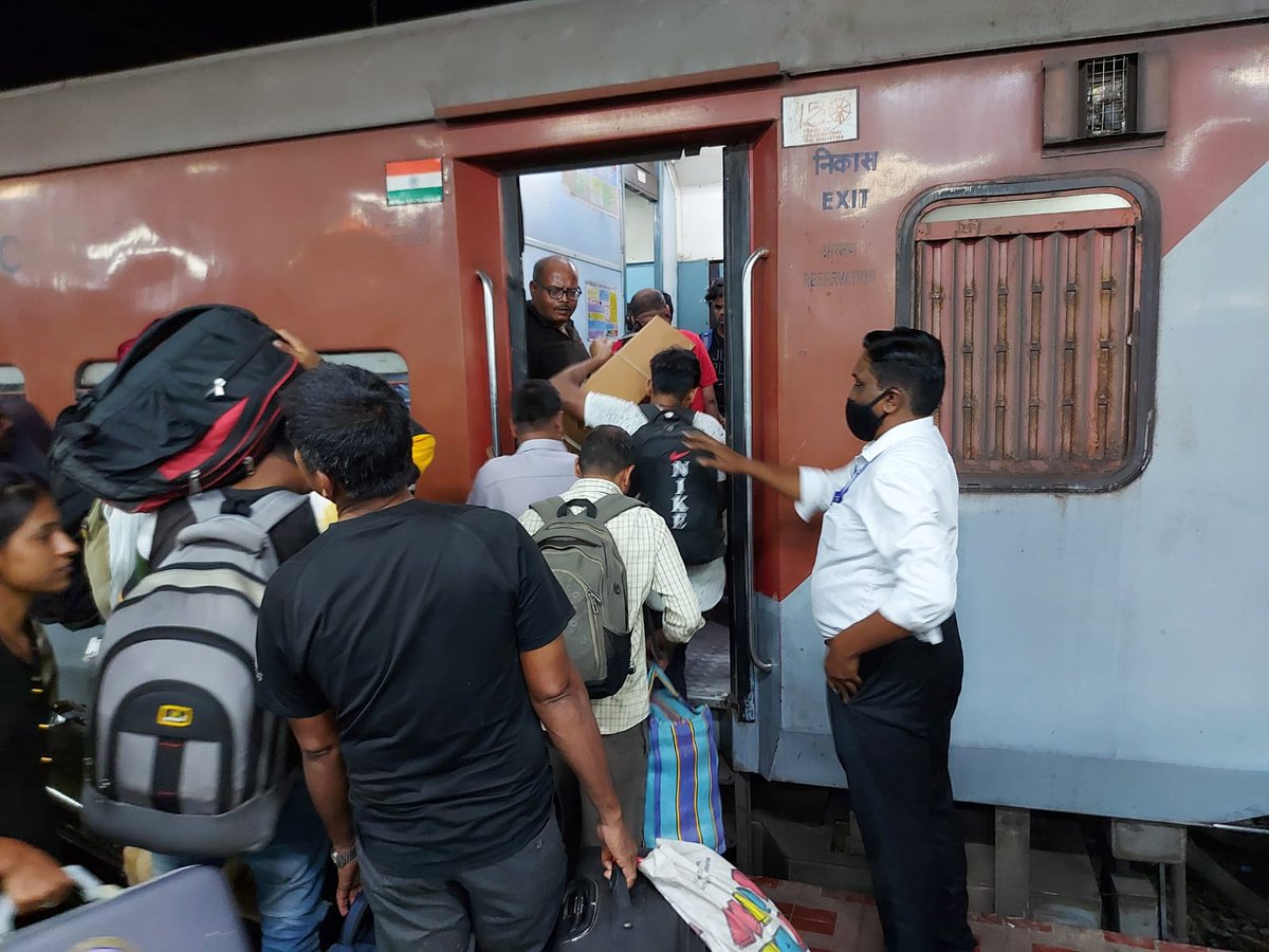 Central Railway tweet media