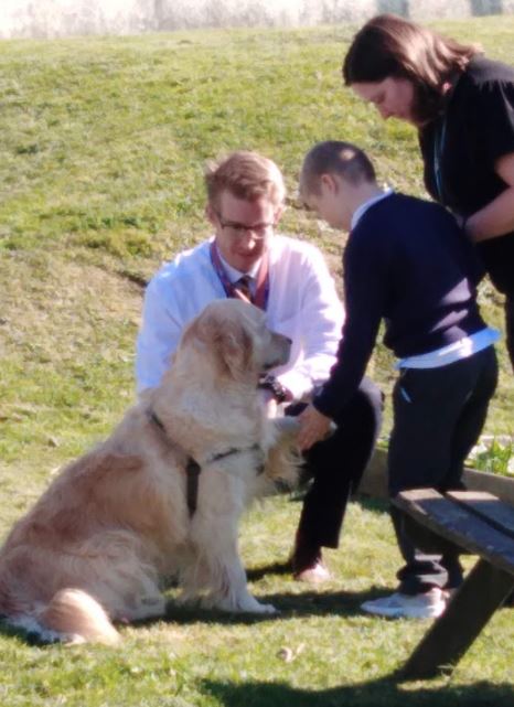 StarNurture's tweet photo. We loved meeting @PhoebeSchoolDog this week. Interacting with animals helps our wellbeing. Thank you @MrFarrTeach for letting us give her treats. #plymouthcast #nurture https://t.co/1Kl7xP1rtY