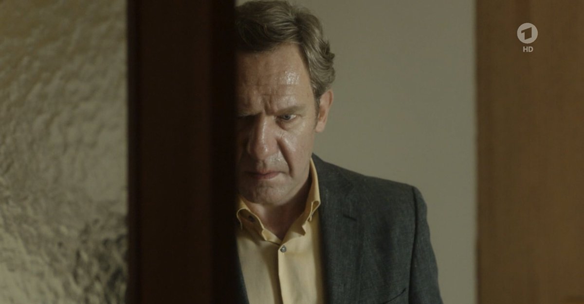 mcasile's tweet photo. Wiener #Tatort feat. Harrison Ford. https://t.co/dCk1WtdrkK