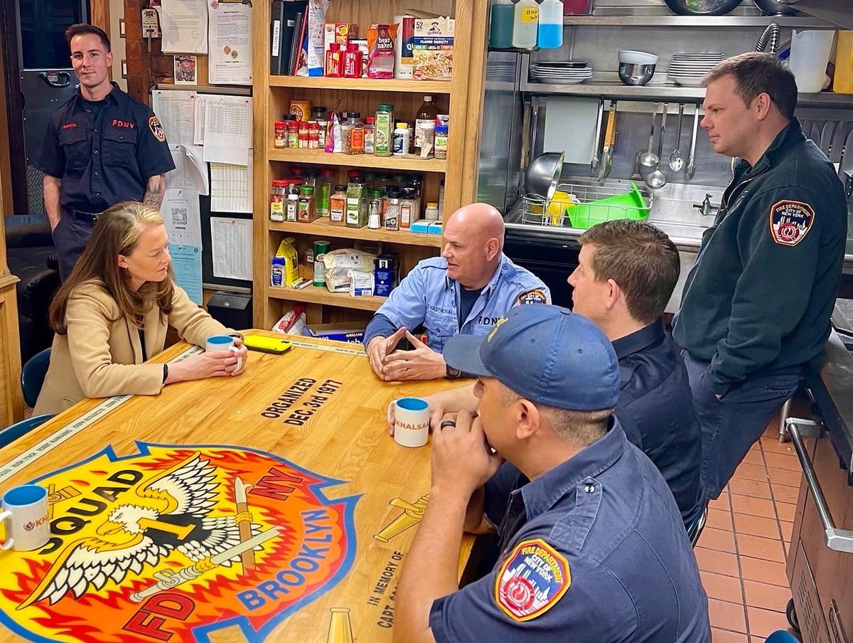FDNY's tweet photo. Acting Fire Commissioner Laura Kavanagh visited #Squad1, #Engine255, #Ladder157, #Engine250 and #Station38 to discuss their recent response to a 3-alarm fire on East 9th Street in Brooklyn. https://t.co/aKPQHHrVXo