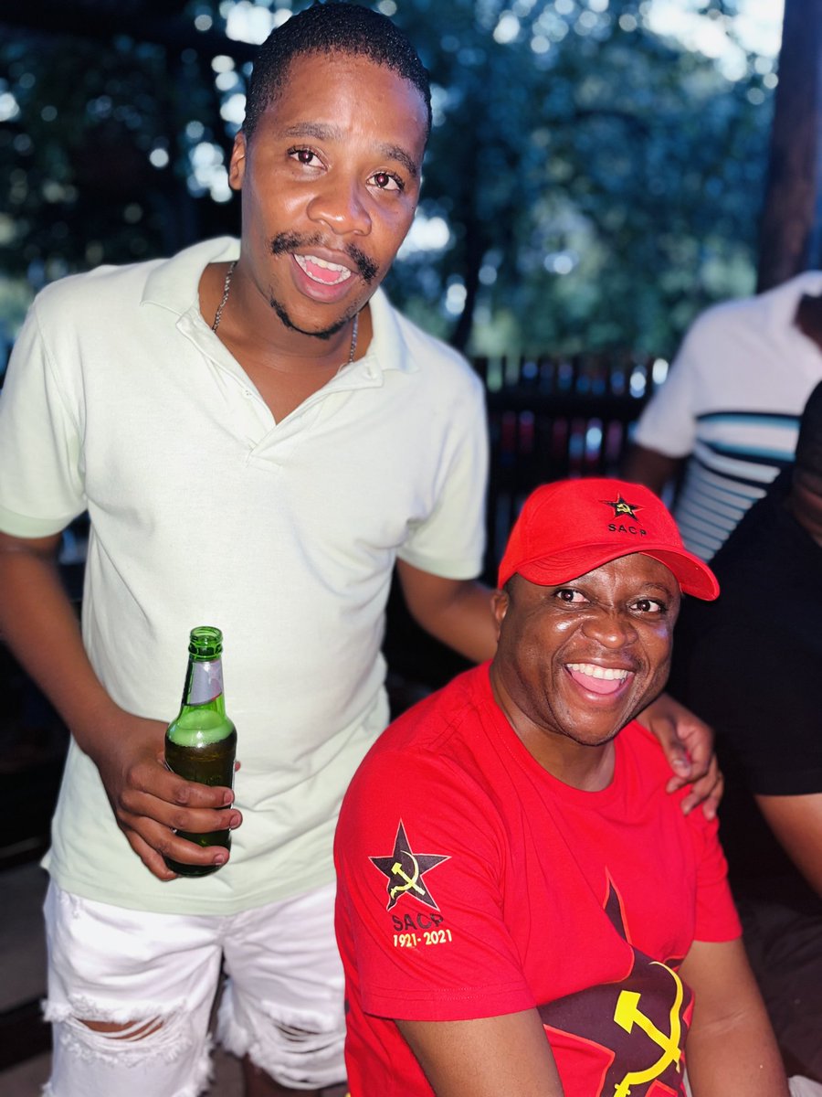 mcdsibuyi's tweet photo. #ChefSundays at Phalaborwa with @Cheflabumbu https://t.co/4KyshULIpF