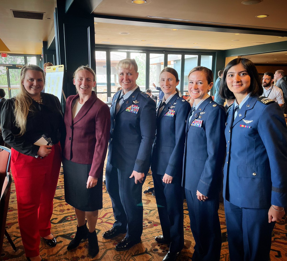 astro_luci's tweet photo. The future of space is female.

Ladies, get those STEM degrees! 

The Space Force has set a goal as 50% female force. We’re off to a great start. The only military officers (and soon to be!) attending the Space Generation Fusion Forum were these wonderful and empowering women. https://t.co/fJYotKF6fa