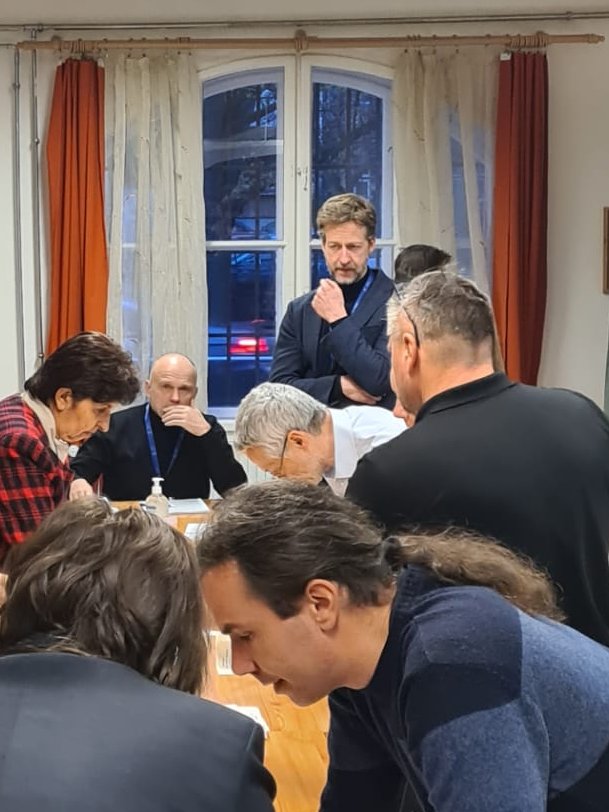 joy donne tweet media