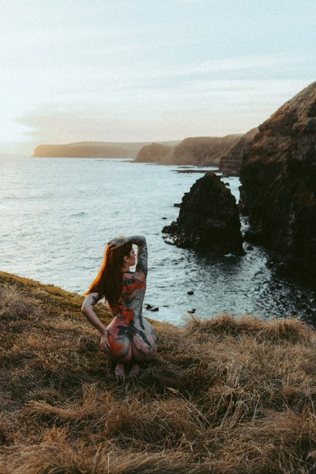 I present to you the most beautiful pictures of me ever 🥺 https://t.co/Obq1UjEuUV