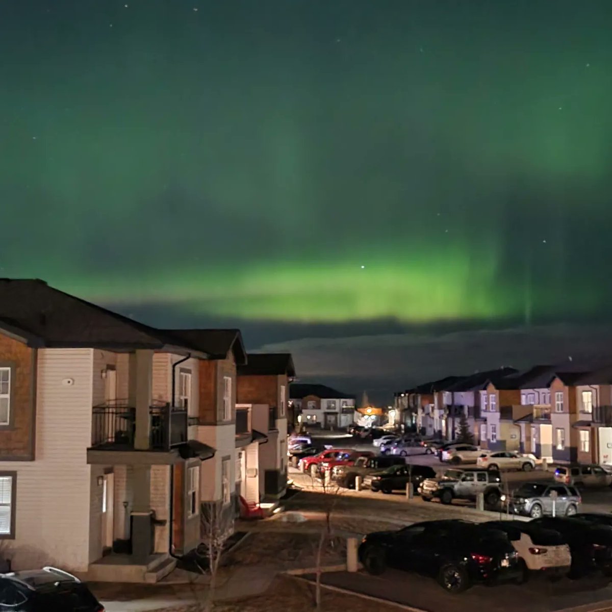 JBcrush10's tweet photo. Some pretty incredible northern lights last night. Zero filters. Raw beauty. #NorthernLights #sk #beautiful https://t.co/H9aHIQ27Q9