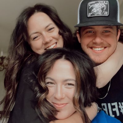 kdanae_'s tweet photo. The 3 best friends that anyone could have 🤍 https://t.co/O9BVAUu7hJ