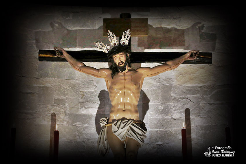 parroquiasjp2's tweet photo. La Parroquia San Juan Pablo II acogió la I Exaltación de la #Saeta.
El exaltador ha sido Antonio Carrión y el presentador Jesús Hidalgo. La jornada contó con la participación de los #saeteros: José Pérez, Rocío La Serrano, Ana M. Ramírez y Juan de Mairena. https://t.co/vgeX6uCBsn