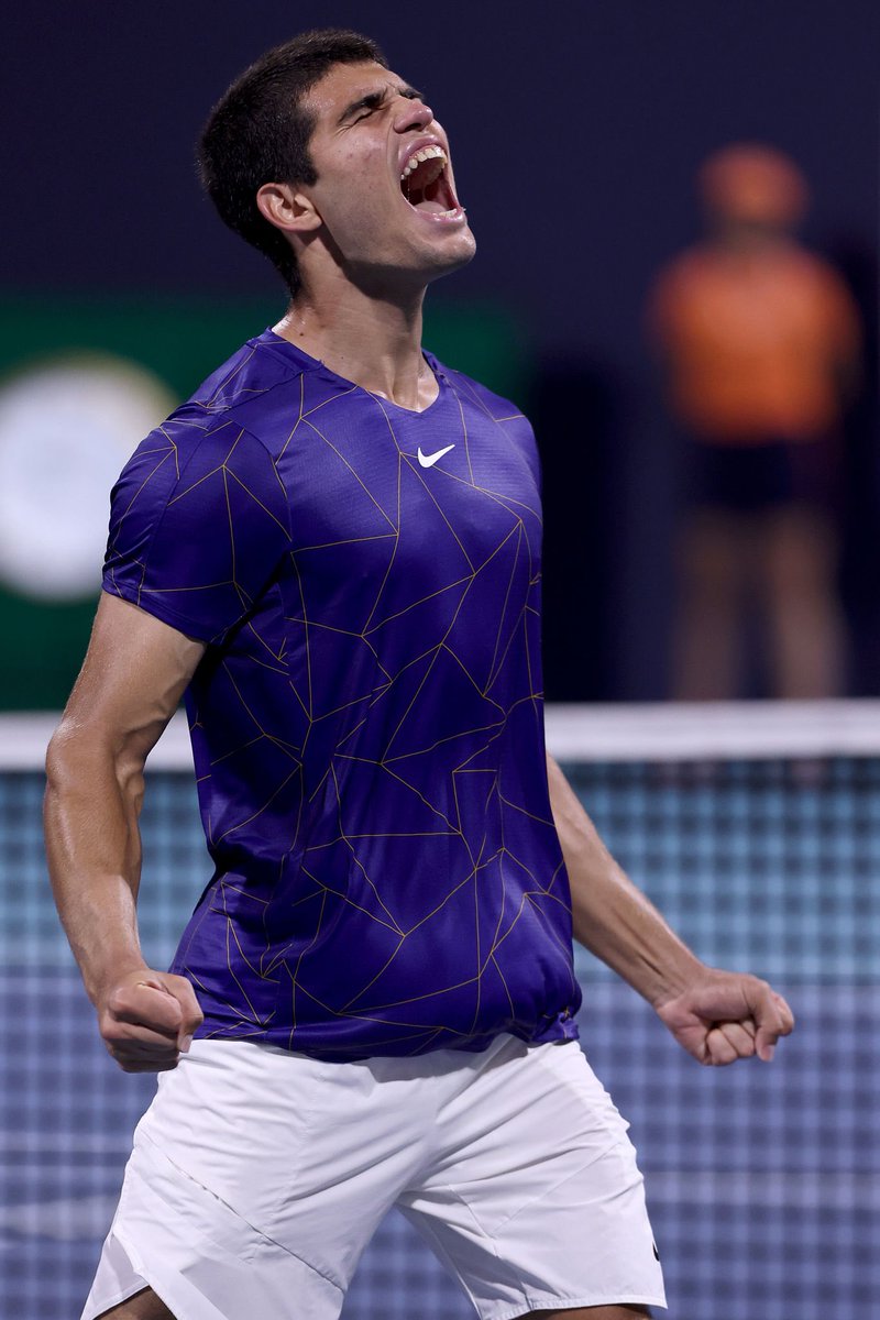 elgraficoweb's tweet photo. 🎾 #MasterMiami 🇺🇸 #Final 

✅ Carlos Alcáraz 🇪🇸 (18 años) se quedó con el título al derrotar 7-5 y 6-4 a Casper Ruud 🇳🇴 

🏆 Logró su primer título de M1000 https://t.co/LpHCGQbMzw
