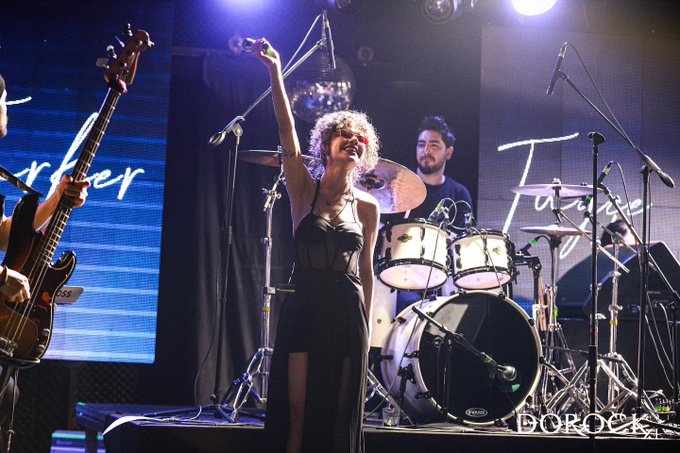 View image on Twitter