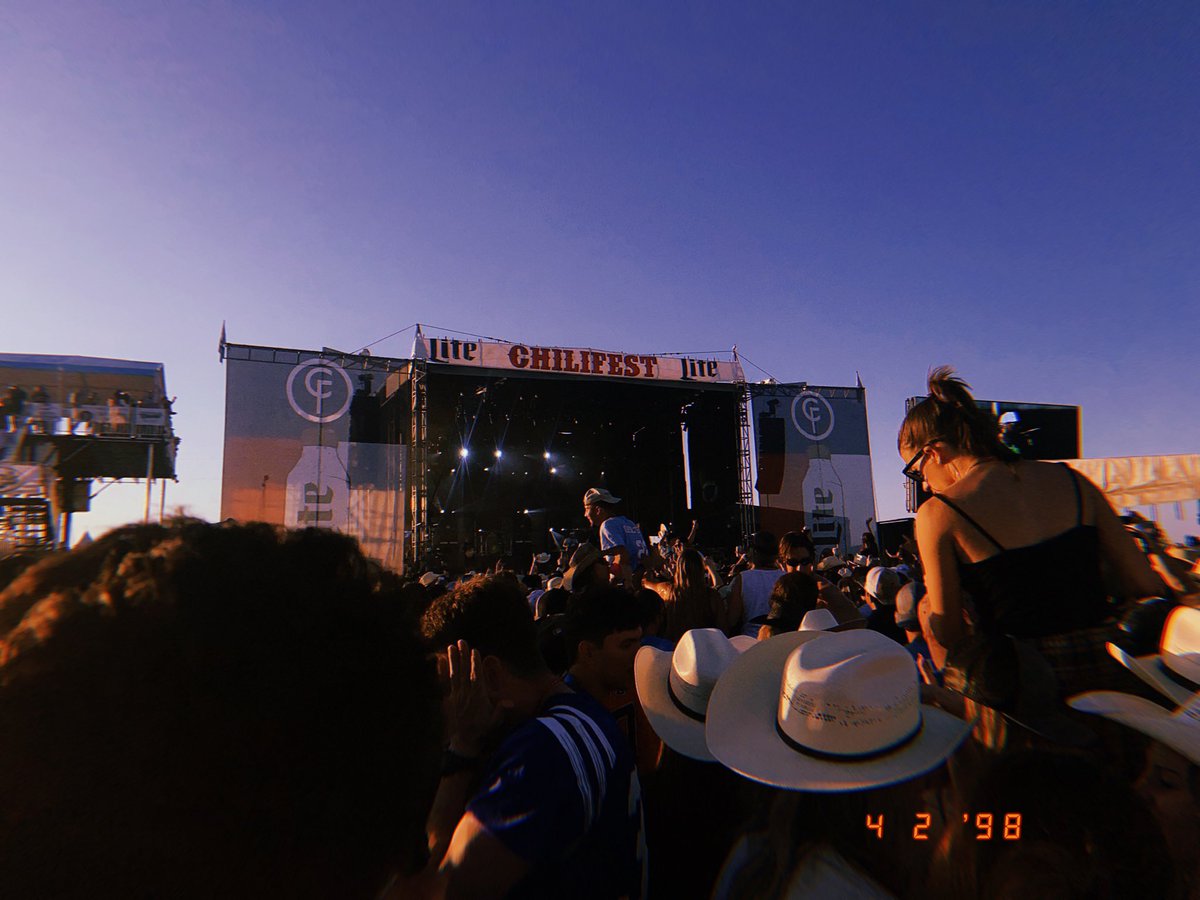 𝐼 ❤︎ 𝑐ℎ𝑖𝑙𝑖𝑓𝑒𝑠𝑡