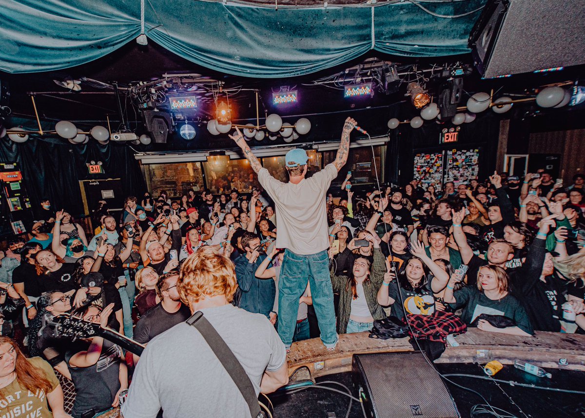 Chris_BYAM's tweet photo. Thank you Brooklyn that was fun as hell❤️ 🙏. Till next time ✌️ 📸 @larsjuveland #betweenyouandme #byam #armageddon https://t.co/qHlIHtf2bg