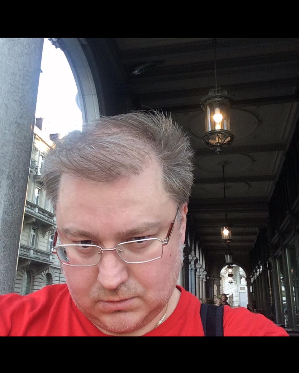 vladmsk's tweet photo. Швейцария. Цюрих. Всегда держали нейтралитет, во всем. Даже швейцарские сыры не под санкциями… И ВСЕ ПОТОМУ ЧТО ВСЕ ДЕНЬГИ МИРА ЗДЕСЬ!!!;) #ZÜRICH #SWISS #VladChetin #VladislavChetin https://t.co/WRjOSRMuiR