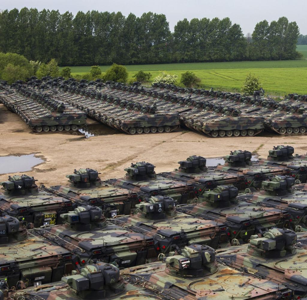 mhmck's tweet photo. Germany refused Ukraine's request to buy 100 Marder infantry fighting vehicles. The Putinversteher faction in power in Germany will dismantle them instead. https://t.co/TzGWzlZDrm