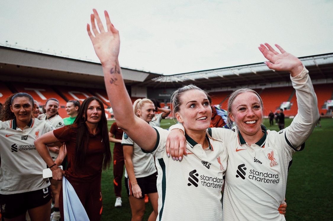 MelissaLawley_'s tweet photo. GEEEEEEEEET IN THERE ❤️🏆 https://t.co/X5gykBN0KD