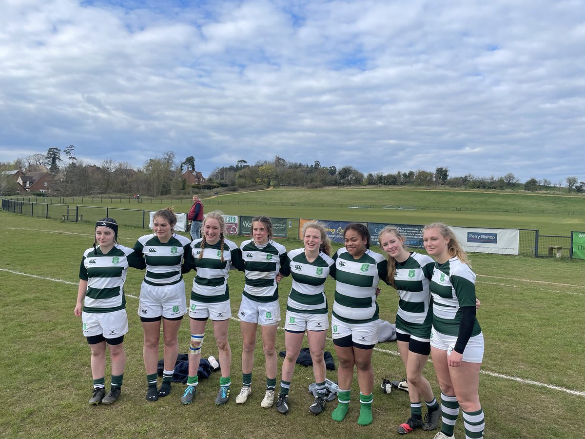 Great to have a this bunch of girls from Chippenham RFC represent Dorset &amp; Wilts U18’s today.
#Proudclub#ProudCoach     #ProndDad#CRFCgirlsU18’s
