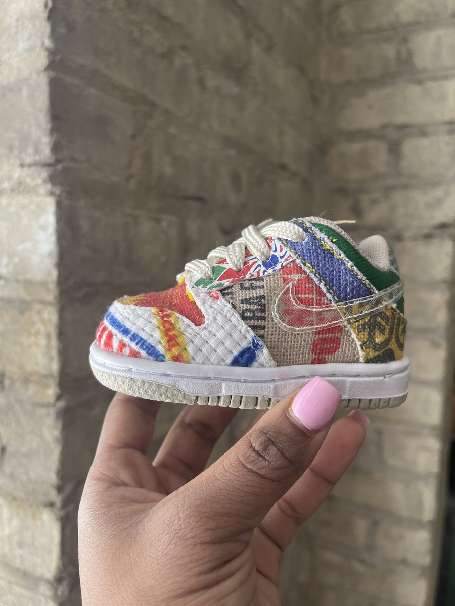 ptket's tweet photo. My baby new kicks SO FIRE 😍😍😍 https://t.co/isRWsB6kos