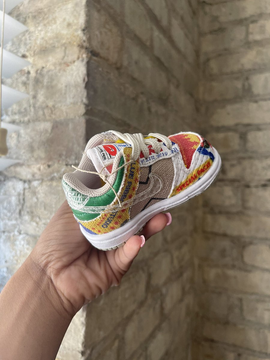 ptket's tweet photo. My baby new kicks SO FIRE 😍😍😍 https://t.co/isRWsB6kos