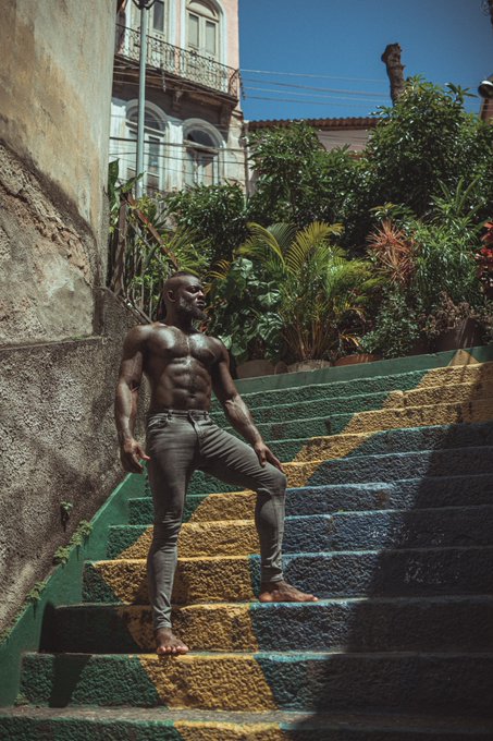 Boys, Boys, Boys https://t.co/eknRSOa5xv