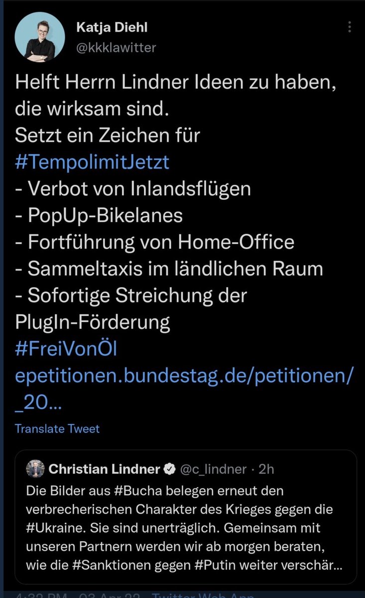 Kriegsverbrechen wie #Bucha #Massaker benutzen um PopUp-Bikelanes + Tempolimit zu fordern überschreitet Grenze von Ökomittelschichtsmist zu Skrupellosigkeit + Menschenverachtung. Hätte nicht gedacht, dass Katja Diehl <a href="/kkklawitter/">Ottokorrektur</a> so reaktionär ist. #autokorrektur #ottokorrektur