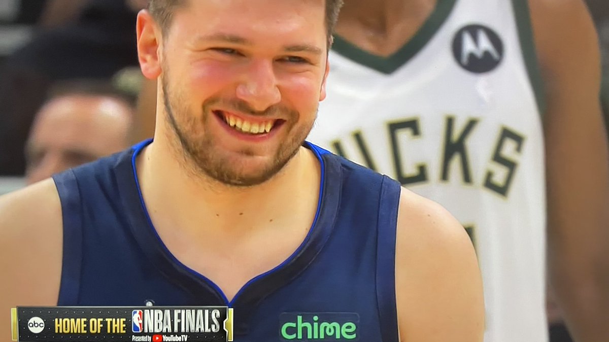smokinlifeboats's tweet photo. Luka Doncic rn #DALvsMIL https://t.co/MP2as1cRTc
