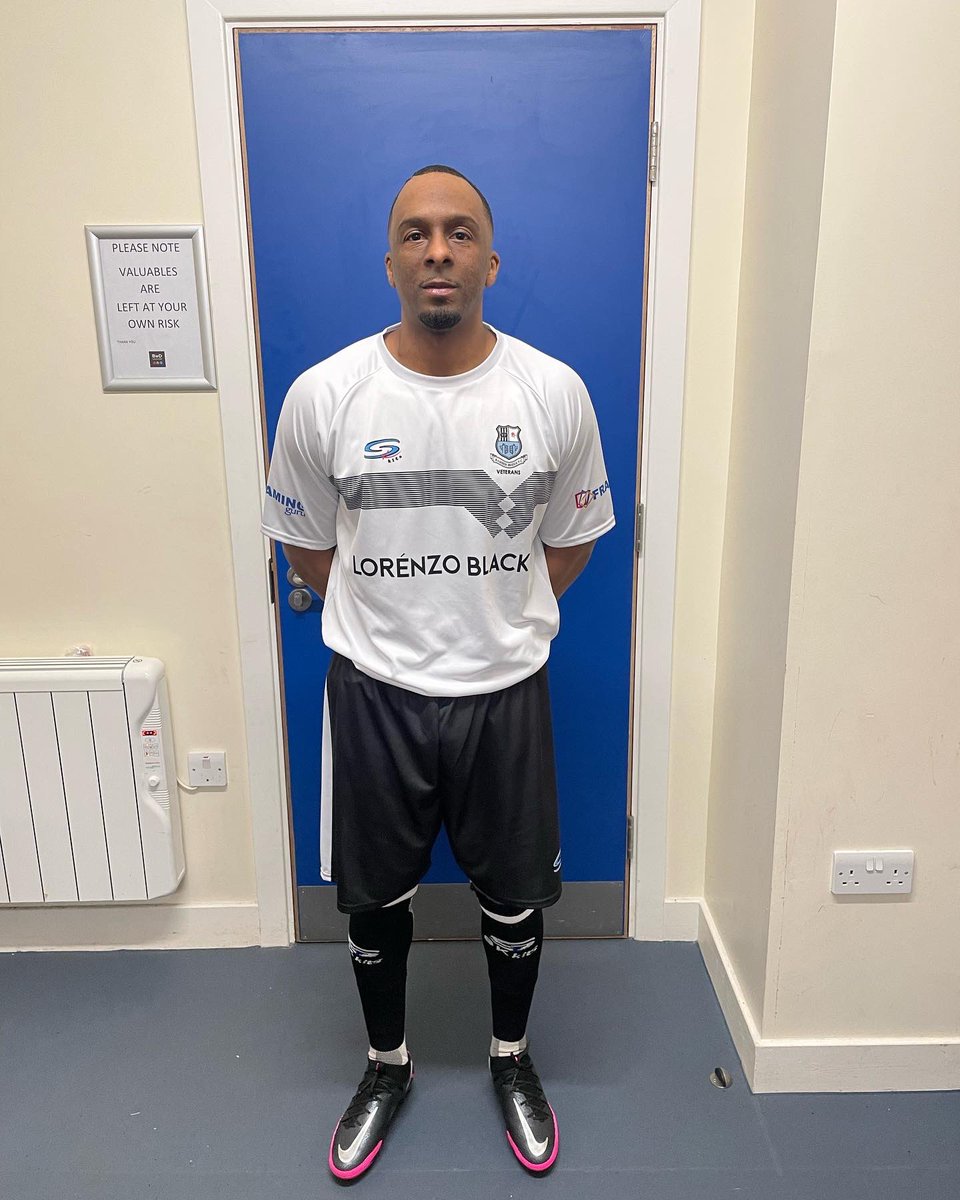 Lorenzoblackuk's tweet photo. Football has been a massive part of us, and it was through the beautiful game that the brand name Lorénzo Black was made! Bamber Bridge vets have been an amazing support network on and off the pitch for the brand, so we couldn’t pass at the opportunity to sponsor the main kit🖤 https://t.co/CdP098I2gr