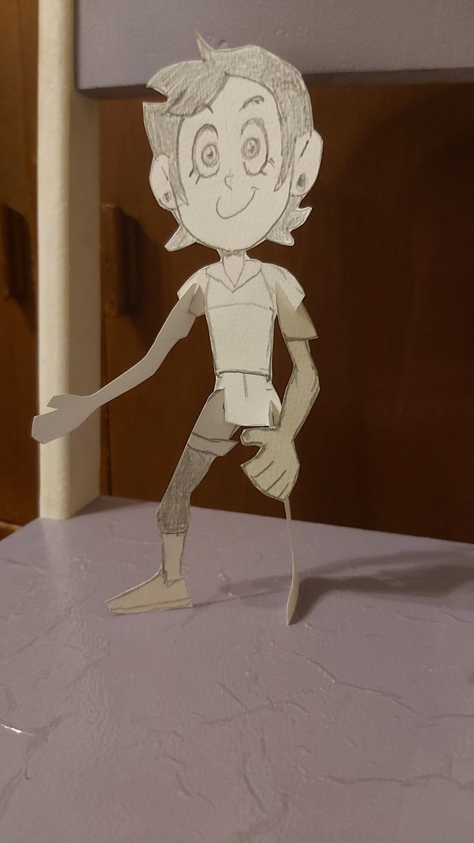TaftoCrafto's tweet photo. Sometimes you only need the basics to try something magical. 
Isn't that right, Luz?
#TheOwlHouse #Papertoy #prototype #fanart https://t.co/wXP4QsSJfi https://t.co/qM77E1ae1S