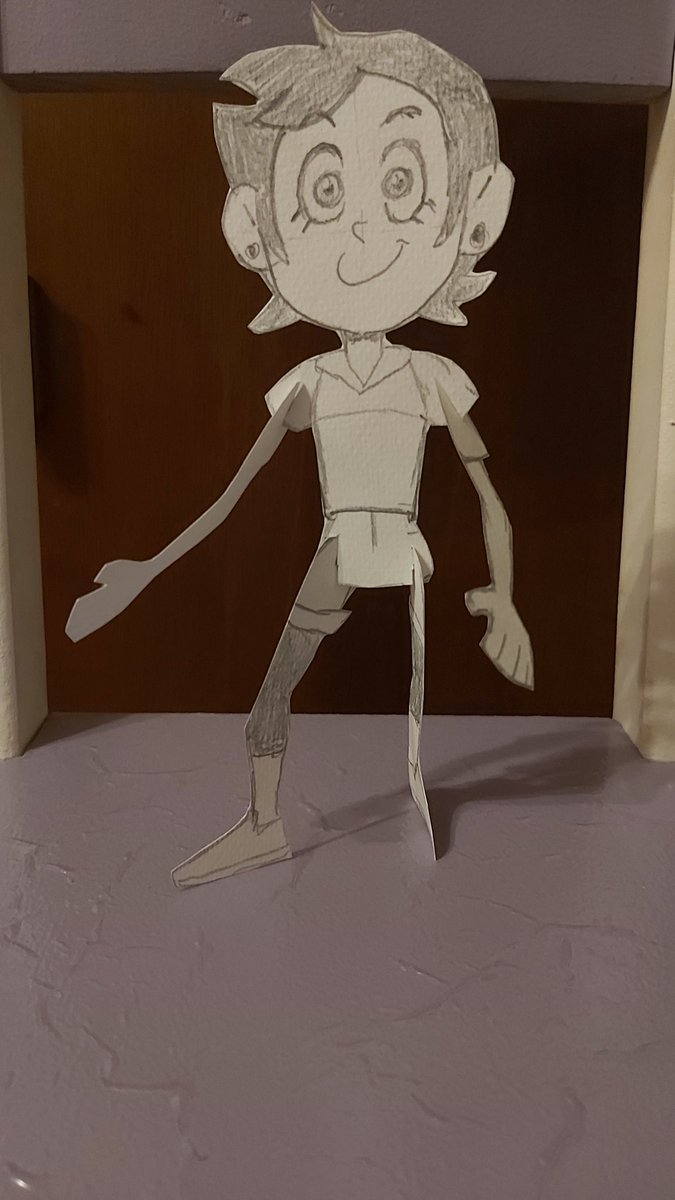 TaftoCrafto's tweet photo. Sometimes you only need the basics to try something magical. 
Isn't that right, Luz?
#TheOwlHouse #Papertoy #prototype #fanart https://t.co/wXP4QsSJfi https://t.co/qM77E1ae1S