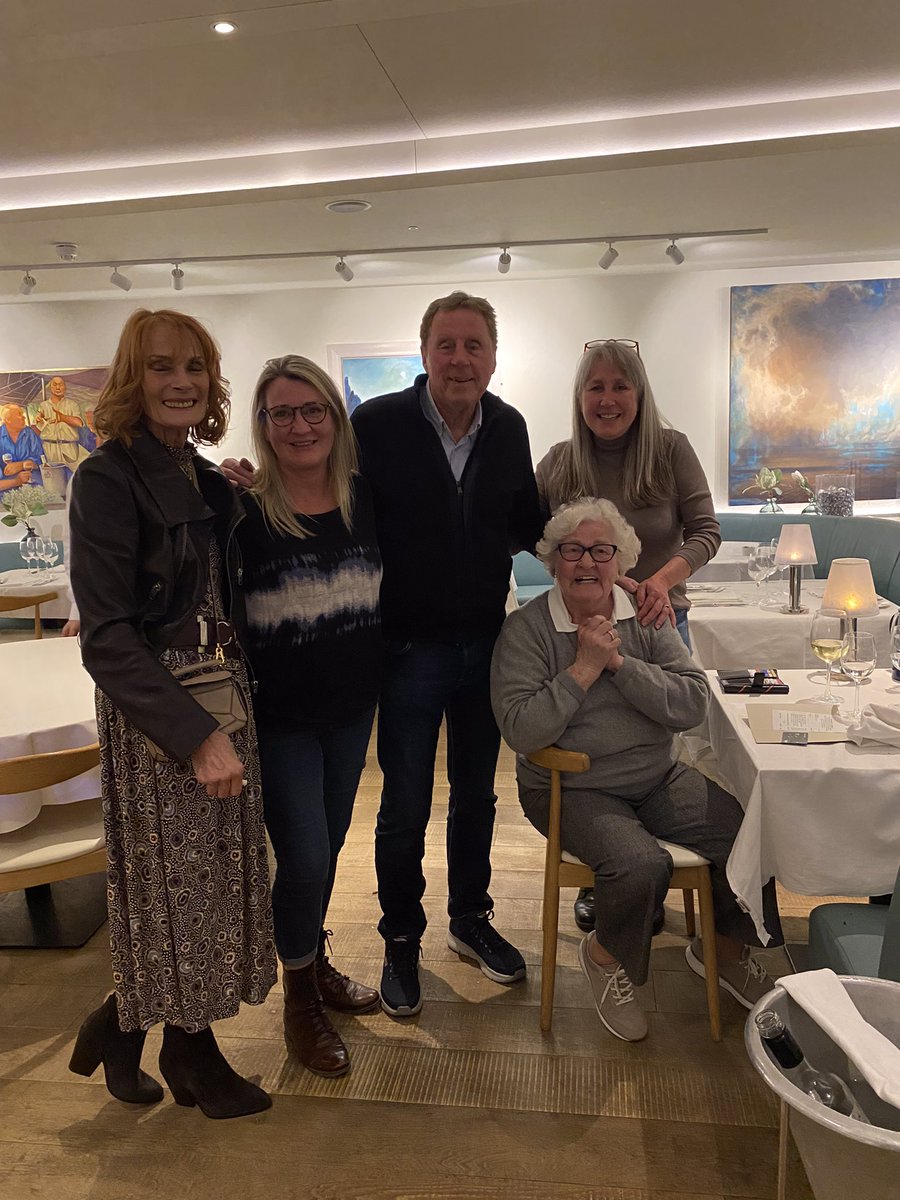 RobynWedderburn's tweet photo. @HarryRednapp thank you so much Harry and Sandra, and sorry to delay your evening and Hils (87) cried when she met you https://t.co/8DfwYKEe6Y