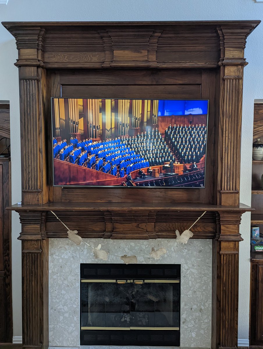 kewish's tweet photo. I may or may not have replayed the closing hymn, Our Prayer To Thee, a few times in a row. Especially the a cappella part. 😭😭
#GeneralConference #LDSConf #tabcats @TheTabChoir https://t.co/g2wlYJIQJb