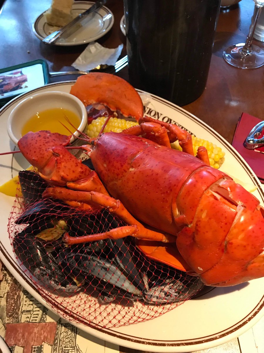 MamaO_GO's tweet photo. @MadHattersNYC @JensSuitcase @WalesCoastUK @RoarLoudTravel @_sundaysunsets_ @NothingButNE Iโll be honored as @NothingButNE is such a GREAT source of insidersโinfo of all things #NewEngland! ๐๐ป๐๐ป Check it out, #traveltribe!
#SundaySunsets @_sundaysunsets_
๐๐ป#BostonHarbour and nearby treat in #sunset colors. https://t.co/pg1pTXod2W