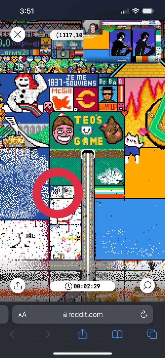 wrenretro_'s tweet image. Guys r/place I’m taking over the small square under two and making my Minecraft face HELP ME #rplace #smallstreamer #helpsmallcreators