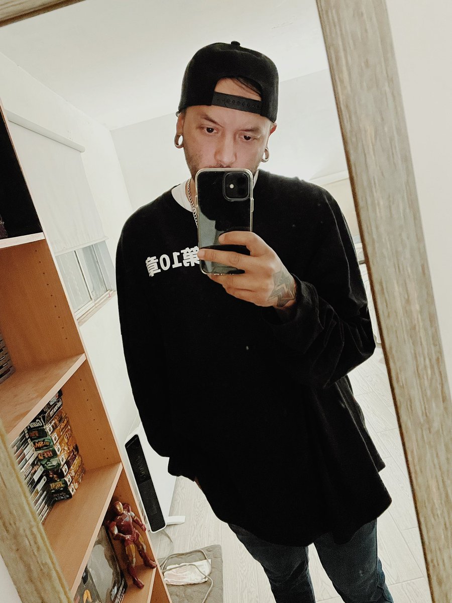 Se fuerte para que nadie te derrote
Se noble para que nadie te humille 
Se humilde para que nadie te ofenda 
Y sigue siendo tu para que nadie te olvide