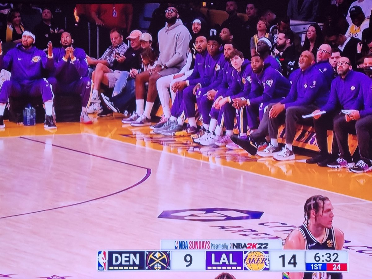 JajaBreed's tweet photo. Why does the rest of the Lakers' bench look like LeBron's kids?
#Lakers #DENLAL https://t.co/X42DcBPbKC