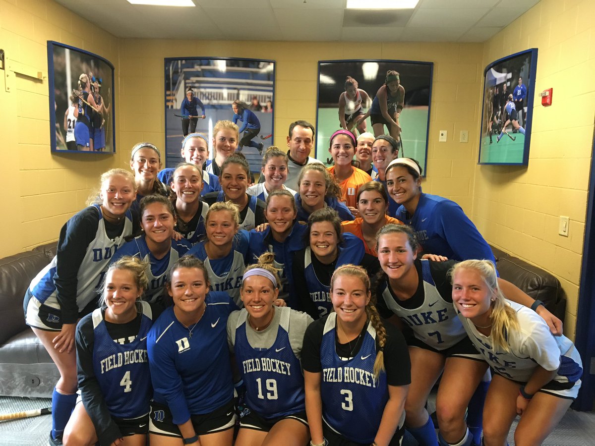 BustinDukeTrue's tweet photo. Thank you Coach K for your leadership, inspiration, and comradery. It is a privilege to share the DUKE pride 💙 #legend 🐐 https://t.co/TPAM3i3ITQ