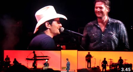 Brad Paisley (feat. Blake Shelton) - 'Don't Drink the Water' - Live on 'H2O II: Wetter and Wilder World Tour' at '1-800-Ask-Gary Amphitheatre', Tampa, FL, USA (09.09.2011) #BlakeShelton @BradPaisley @LiveNation https://t.co/iJCT2JUxj2 https://t.co/YyF0msbNP9