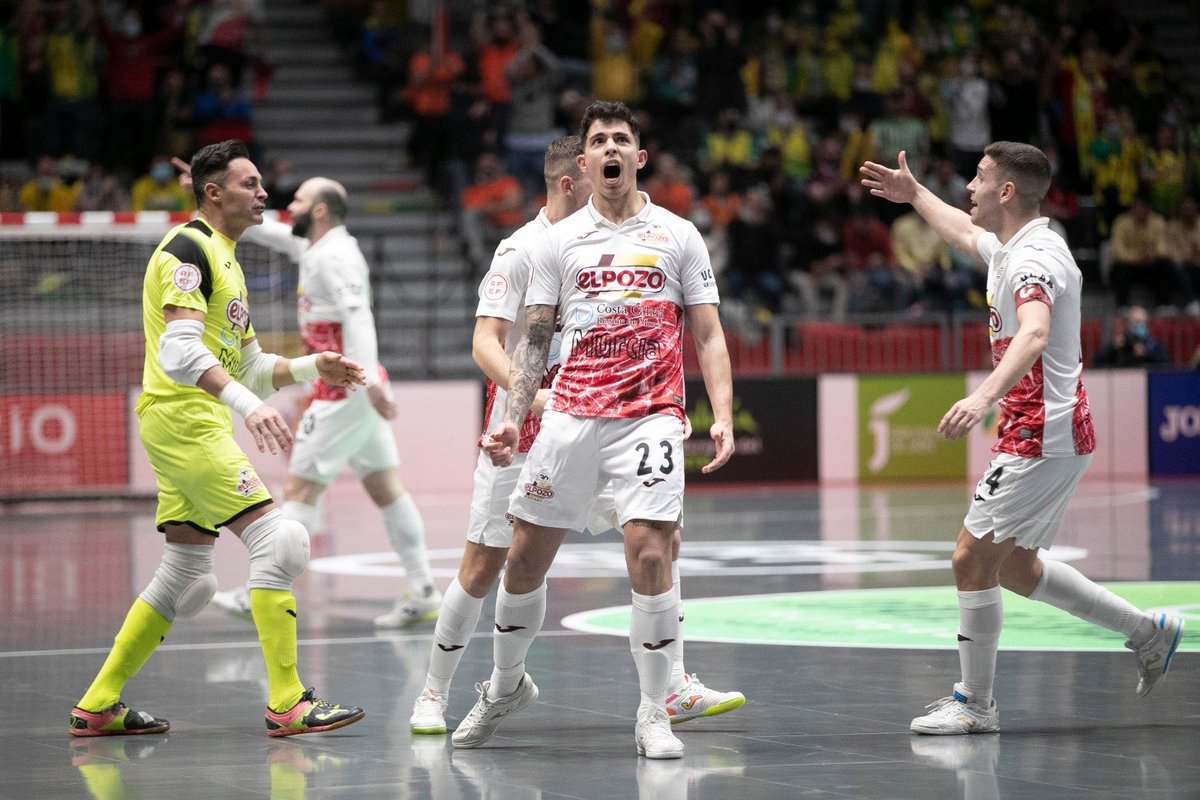 🏆💪 Cuando lo das todo, TODO, con lucha y esfuerzo por tu equipo, tu camiseta, tu afición y por MURCIA... 

𝗦𝗜𝗘𝗡𝗧𝗘𝗦 𝗢𝗥𝗚𝗨𝗟𝗟𝗢 

¡Estamos muy vivos!