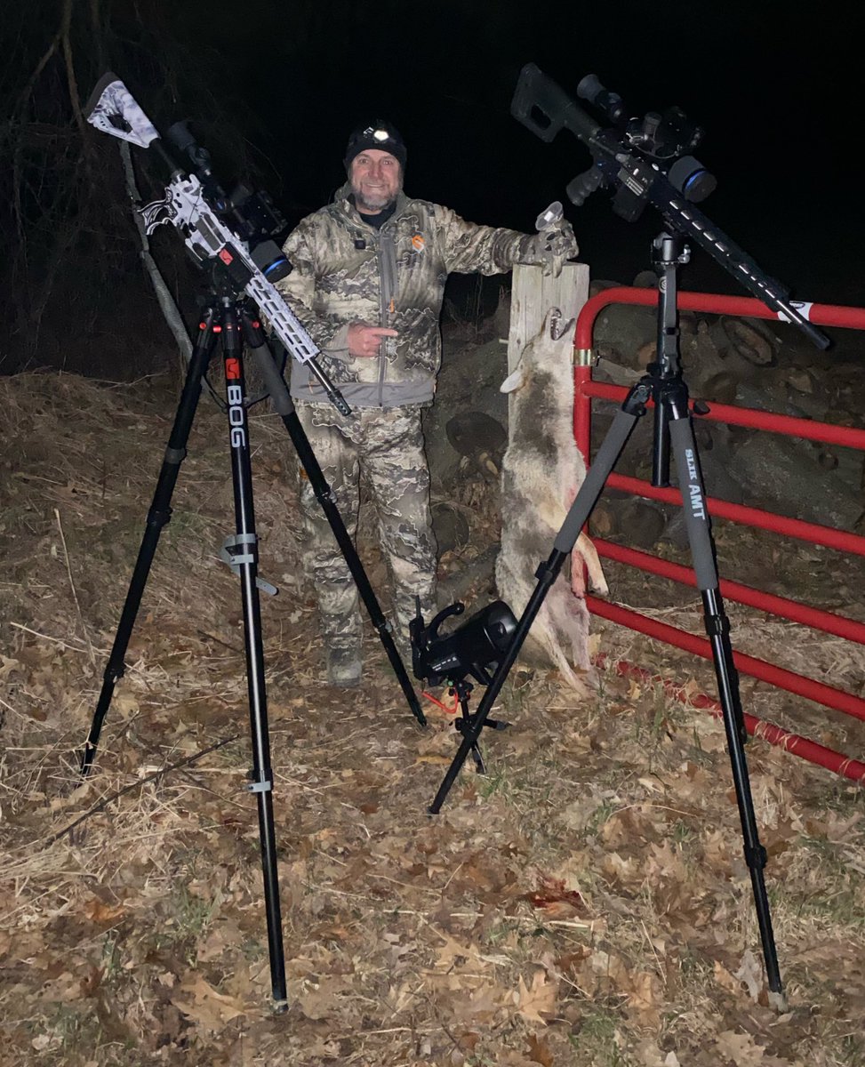 Greatlakesgirl_'s tweet image. Big shoutout to @VanoverRandall for taking out a lamb and fawn killer while we were on vacation. Many thanks, my friend! 💥 #predatorcontrol